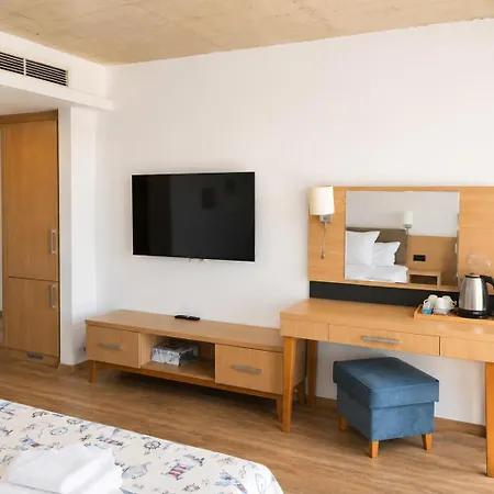 Hotel Tyulenovo 3* 图伦诺沃