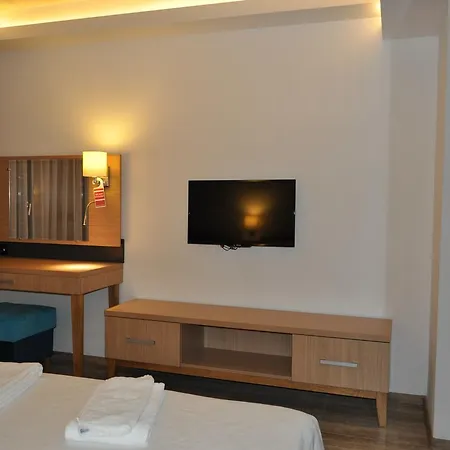 Hotel Tyulenovo 酒店 图伦诺沃