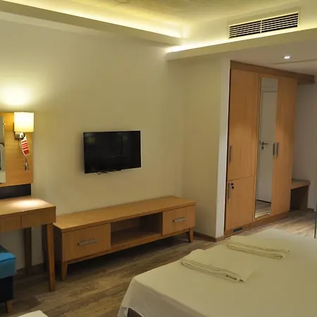 Hotel Tyulenovo 3* 图伦诺沃